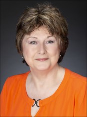 Headshot of Julia Howell