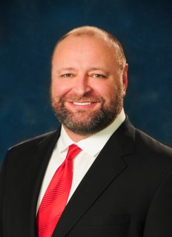 Head shot of Mark Barrett